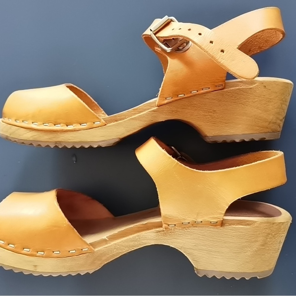MIA clogs. Size 38. Color=Natural. - Picture 13 of 14